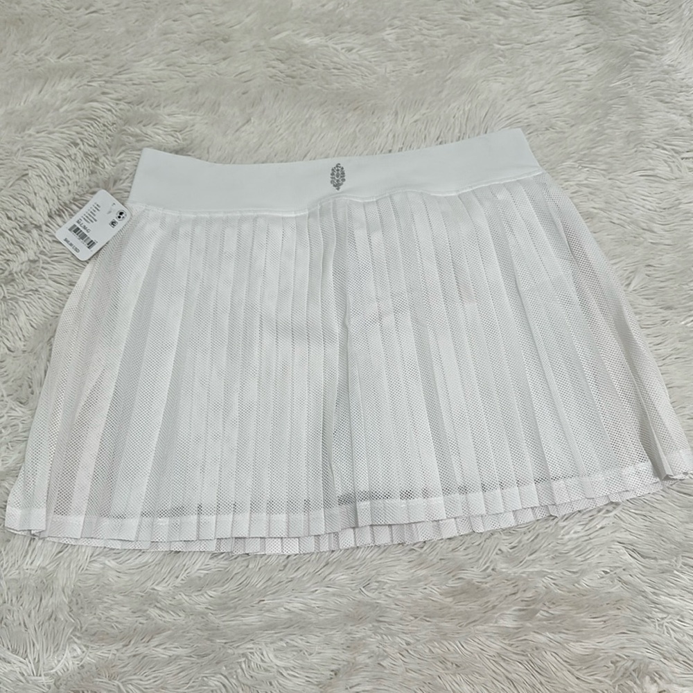 🌴 NWT FP Movement by Free People Pleated Skort - Picture 3 of 6